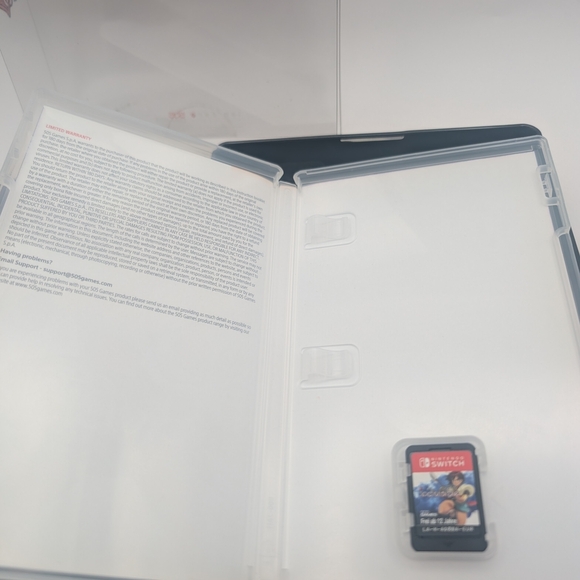 Indivisible Kickstarter Collector's Edition - Nintendo Switch CIB - Picture 4 of 4